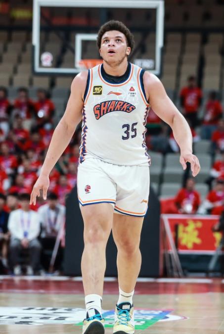 九游官方网站孟菲斯灰熊发布备战花絮；清晨豪取连胜；CBA常规赛任务艰巨；更衣室氛围转暖的简单介绍